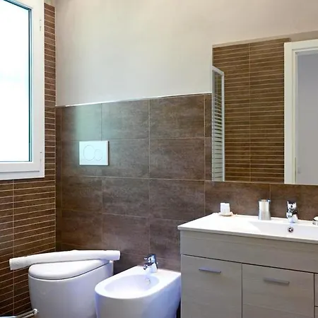House With 2 Bedrooms In With Wifi * Imperia