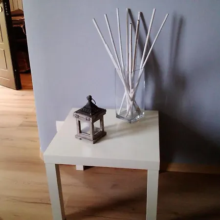 House With 2 Bedrooms In With Wifi *